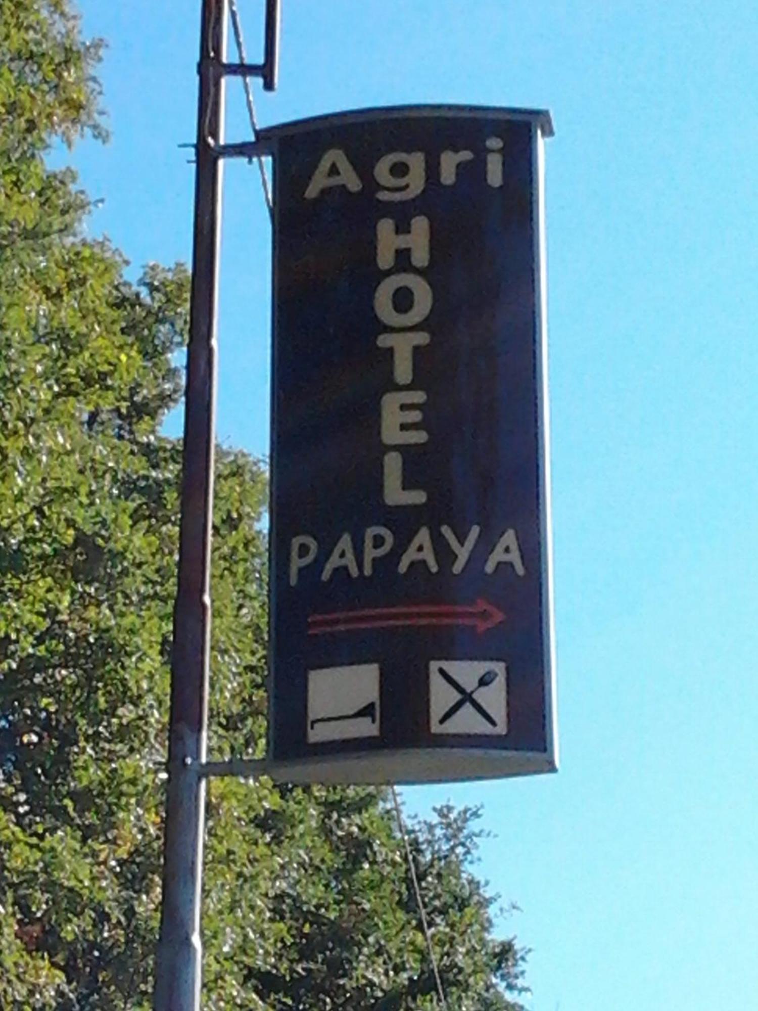 Agrihotel Papaya San Pietro Apostolo Zewnętrze zdjęcie